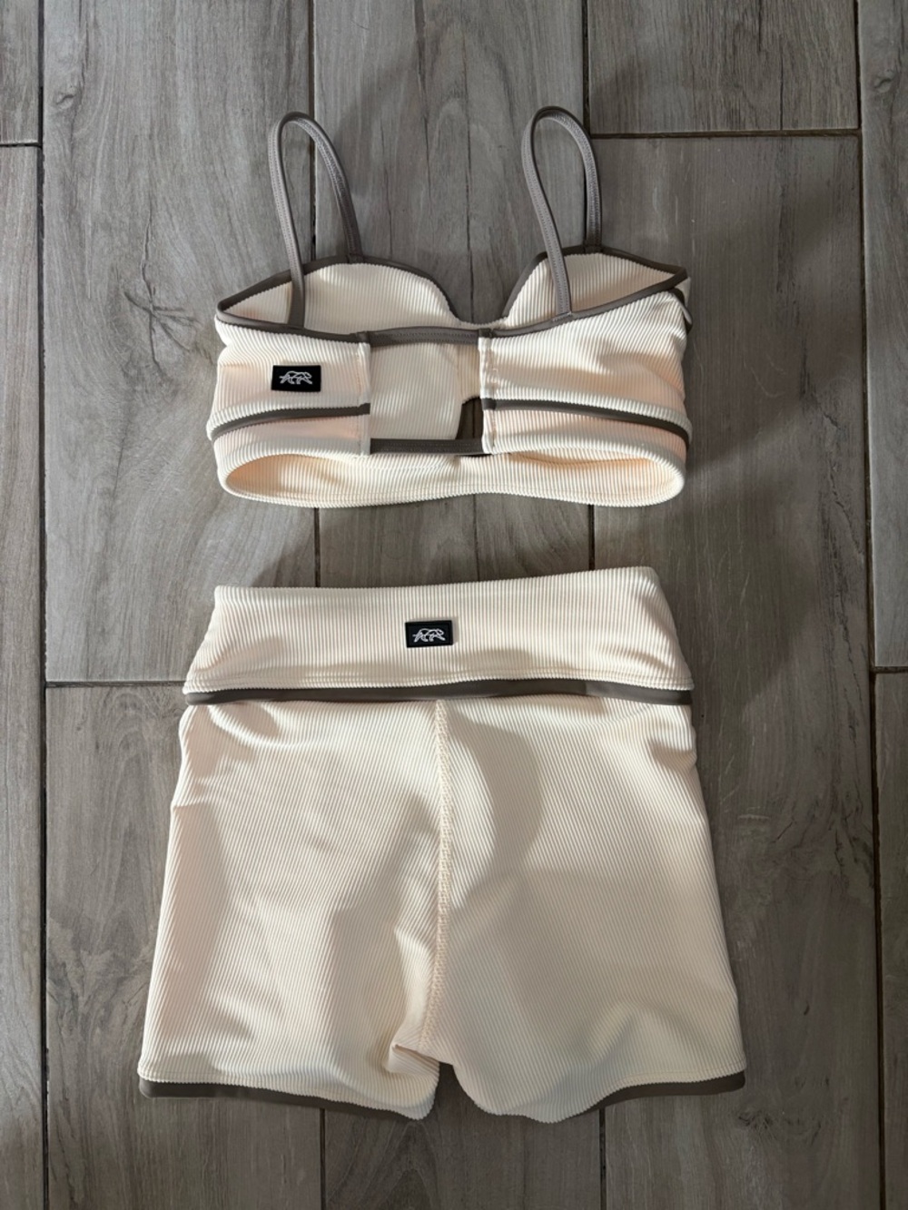 Tiger Friday / Set / Solar Crop (CXL) & Horizon Shorties (CXL) - Picture 2 of 6